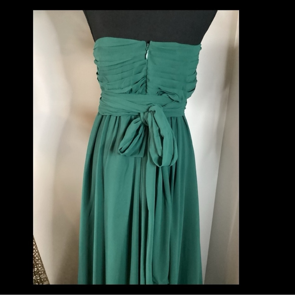 Elegant Green Strapless Evening Gown Plus Size 2X - Picture 9 of 10